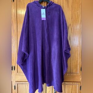 Silvert”s purple fleece adult wheelchair cape poncho NWT